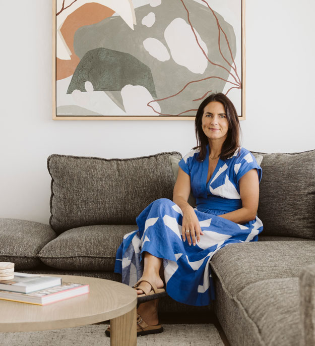Chloe is the property manager for Five Star Focused managing holiday homes in Mount Maungunai