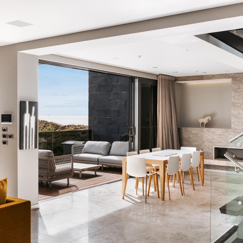 2/415 oceanbeach road