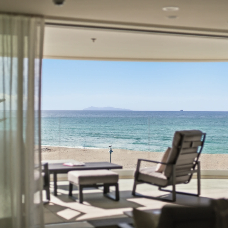 marine horizon views