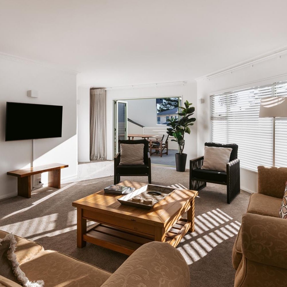 lounge room