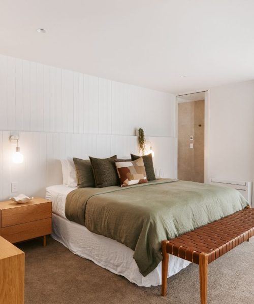 bed in mount maunganui accom